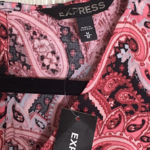 Express Tie Back Top. Size M. NWT - Picture 3 of 6